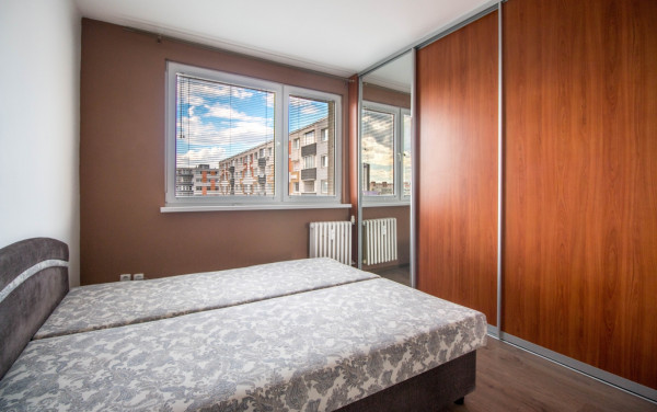 Prerobený a zariadený 3 izb. byt na Toplianskej ulici, Bratislava II - Vrakuňa